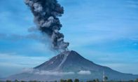 Berita Terkini: Gunung Sinabung Meletus Lagi, Tinggi Kolom Abu Capai 5.000 Meter