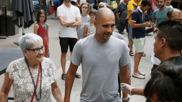 Elegi Kematian Ibu Pep Guardiola dan Sumbangan Rp 17,7 Miliar dari Sang Pelatih untuk Tanggulangi Virus Corona