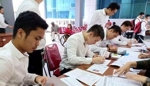 Dihapuskan Pemerintah 2023, Tenaga Honorer Menjerit Minta Jadi ASN