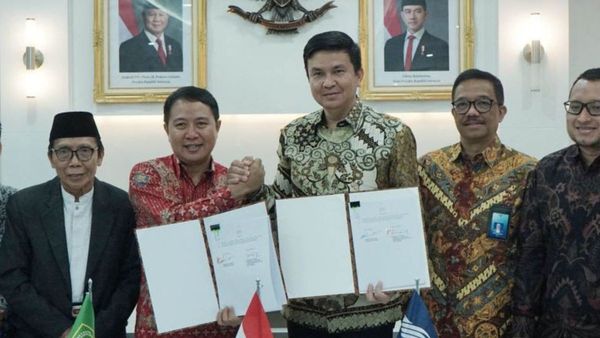 Kemenag dan Garuda Indonesia Teken Perjanjian Kerja Sama Penerbangan Haji 2025