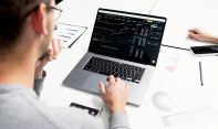 Rame! Ini 5 Aplikasi Investasi Saham Amerika yang Jadi Pilihan Investor Indonesia