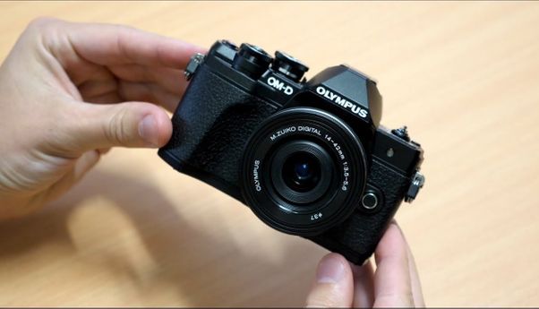 5 Kamera Mirrorless Terbaik 2019