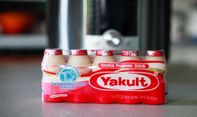 Selain karena Harga, Ada Alasan Lain Mengapa Ukuran Kemasan Yakult Tak Dibuat Literan