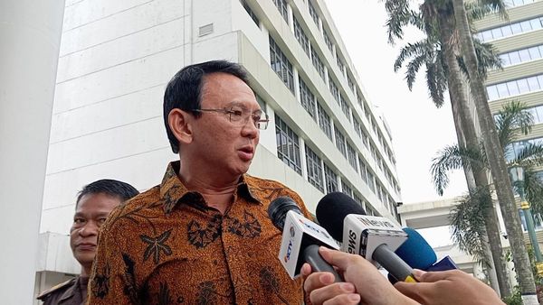 Ahok Tiba di Kejagung sebagai Saksi Kasus Korupsi Pertamina: Apa yang Saya Tahu, Akan Saya Sampaikan