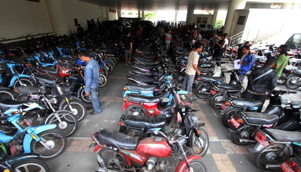 Berita Gunungkidul: Pemkab akan Lelang Kendaraan Dinas, Tertarik?