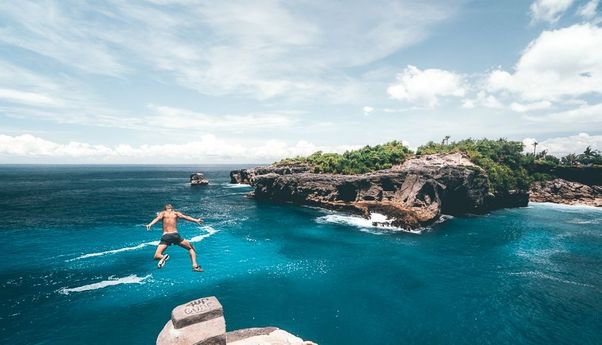 Tempat Wisata Ekstrem Indonesia yang Harus Dicoba