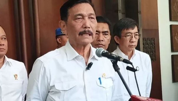 Luhut Sebut Jokowi dan Elon Musk Bakal Resmikan Starlink di Sela-sela WWF di Bali
