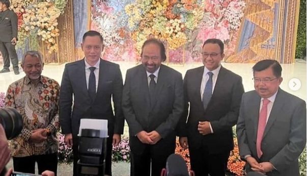 Berdiri di Antara Surya Paloh, Anies dan AHY Terlihat Mesra Diapit JK dan Ahmad Syaikhu