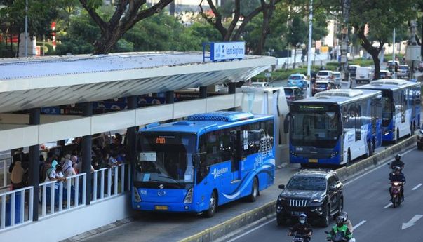 Pramono Gratiskan Transportasi Umum pada Hari Kartini dan Hari Angkutan Nasional
