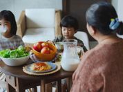 Ragam Manfaat Minum Susu Dukung Kesehatan Anak dan Orang Dewasa