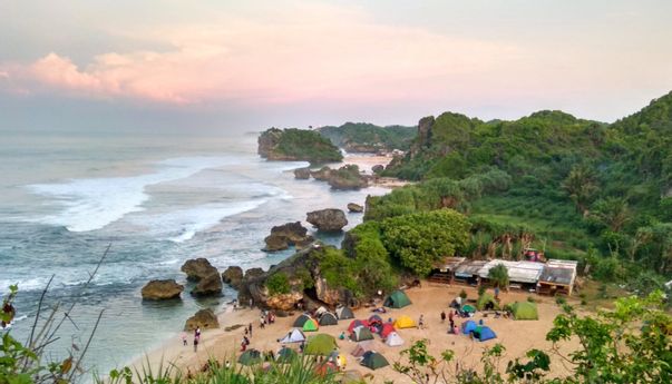 Hobi Ngecamp di Alam Bebas? Inilah 3 Rekomendasi Tempat Camping di Jogja
