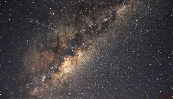 Deretan Fenomena Astronomi Juli 2024, dari Konjungsi Bulan hingga Hujan Meteor