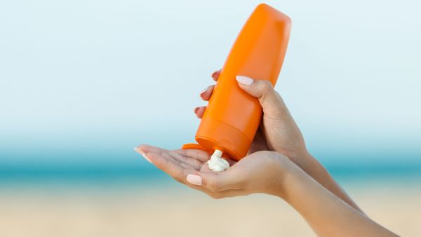 Tips Memilih Sunscreen Agar Terhindar dari Efek Panas Matahari Ekstrem