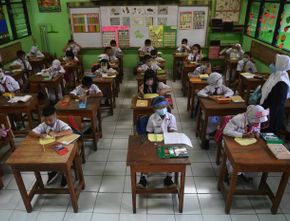 Perhimpunan Dokter Paru Indonesia Minta Pemerintah Tunda Pembelajaran Tatap Muka, Khawatir Terjadi Lonjakan Kasus COVID-19
