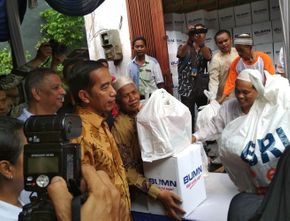 Ini Syarat Mendapatkan Bantuan Sosial Paket Sembako dan BLT Rp 600 Ribu dari Jokowi