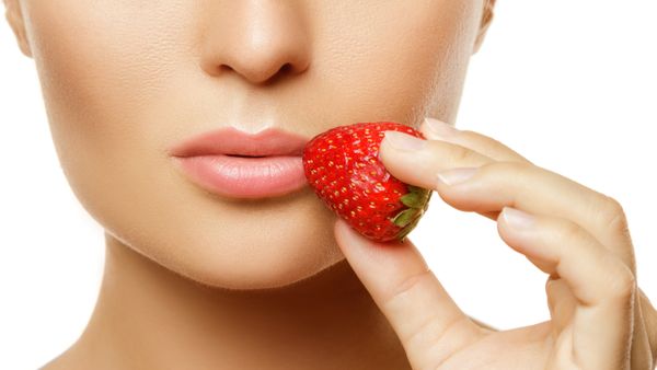 Inilah 5 Cara Mengatasi Bibir Hitam agar Kembali Menjadi Pink Alami