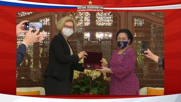 Megawati Jadi WNI Pertama Penerima Order of Friendship Rusia dari Presiden Putin
