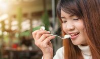 Benarkah Konsumsi Yogurt Bantu Kurangi Kecemasan? Ini Kata Ahli