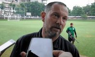 Dejan Antonic Mulai Pimpin Sesi Latihan PSS Sleman