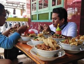 Berita Jogja: Mi Ayam Balungan di Bantul Buat Sayembara Berhadiah Rp100 Ribu dan Makan Gratis