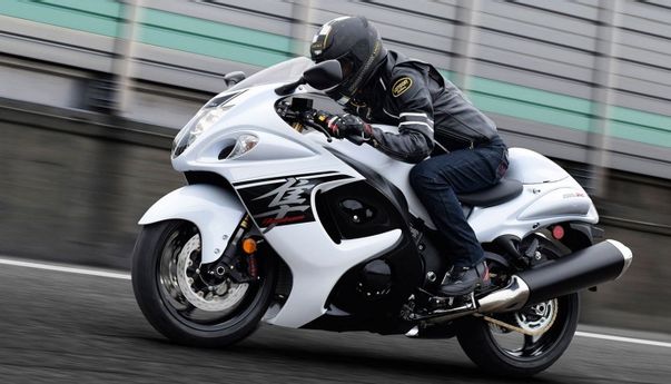 6 Merk Ban Motor yang Bagus dan Terbaik Untuk Harian