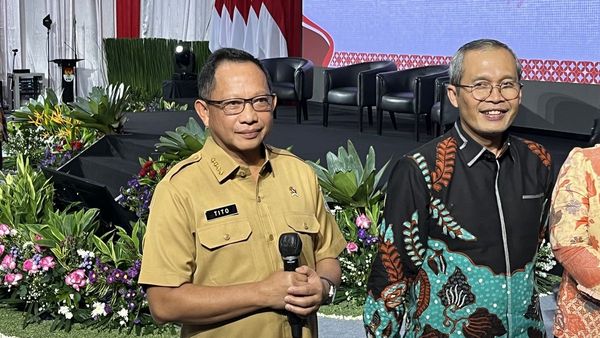 Mendagri Usul Pelantikan Kepala Daerah Dilakukan Bertahap, Dimulai 1 Januari 2025