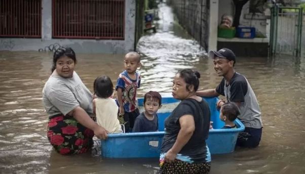 104 Sekolah di Kapuas Hulu Lumpuh Akibat Banjir, Siswa Belajar Online
