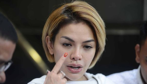 Habib Rizieq Ceramah Singgung Pemenggalan Kepala di Prancis, Nikita Mirzani: Saya Nggak Setuju
