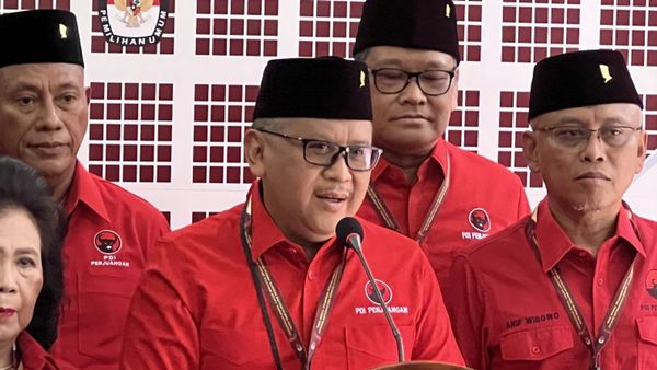 PDIP Kembali Daftarkan Puan Maharani dan Yasonna Laoly Jadi Bakal Caleg DPR RI