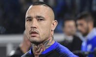 Bantu Tanggulangi Corona, Radja Nainggolan Bagi Makanan Gratis di Italia