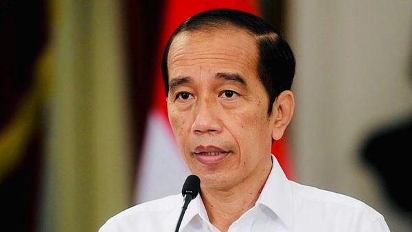 Presiden Jokowi Minta Lukas Enembe Segera Hadiri Panggilan KPK: “Hormati Panggilan dari KPK”