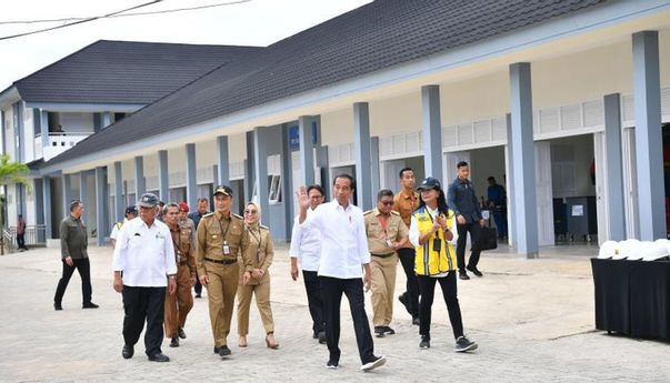 Jokowi Janji Bangunkan Asrama untuk SMK Negeri 1 Rangas Mamuju