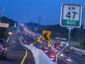 Arus Mudik Meningkat, Tercatat 325 Ribu Kendaraan Keluar Jabotabek H-9 Lebaran