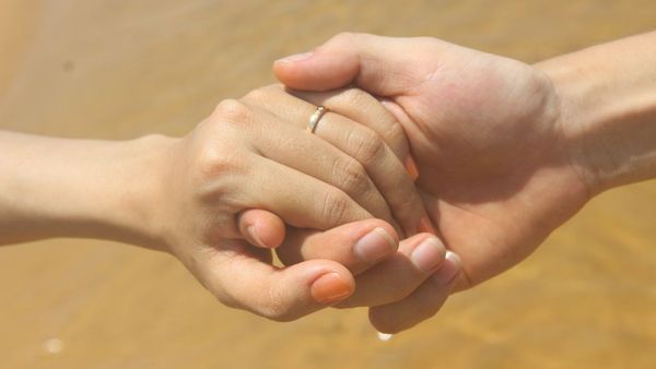 Hindari 5 Hal Ini Agar Cinta kepada Pasangan Tidak Berkurang