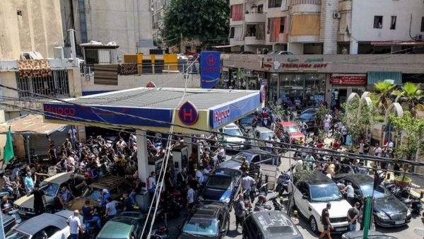 Lelaki di Lebanon Tewas Seketika Setelah Nekat Minum Bensin dari Kendaraannya
