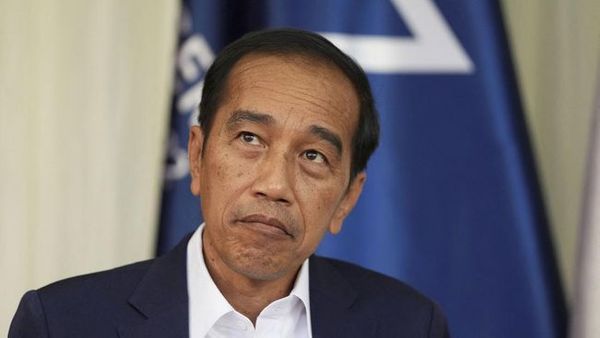 Presiden Jokowi Tak Kunjung Bubarkan Relawan Menjelang Habis Masa Jabatannya, Pengamat: Bentuk Perlawanan ke PDIP