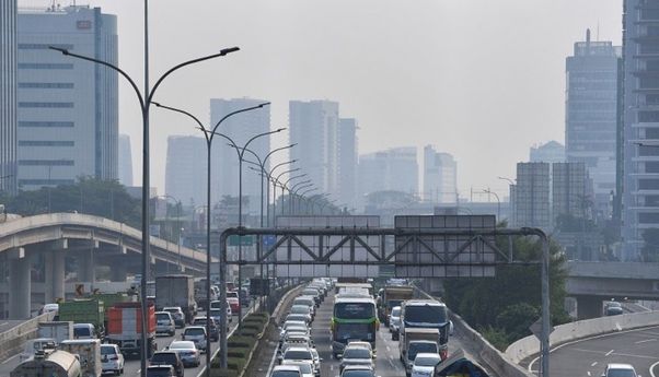 Rencana Pembatasan Usia Kendaraan di Ibu Kota, Saham Otomotif Kompak Amblas