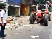 Kelurahan Pinangsia Bongkar 30 Bangunan Liar di Lahan Aset Pemda
