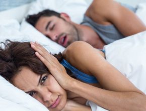 Tidur Mendengkur Bisa Sebabkan Masalah Kardiovaskular, Ini Penjelasannya!