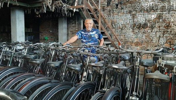 Berita Jateng Terkini: Kisah Kolektor Ribuan Sepeda Antik Asal Magelang