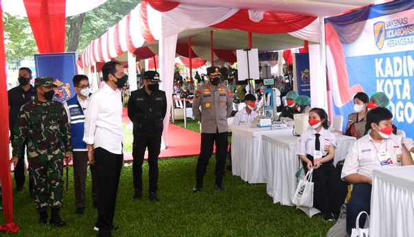 Penanganan Covid-19 Membaik, Tapi Jokowi Minta Jangan Terlena Meski Sudah Banyak yang Divaksin