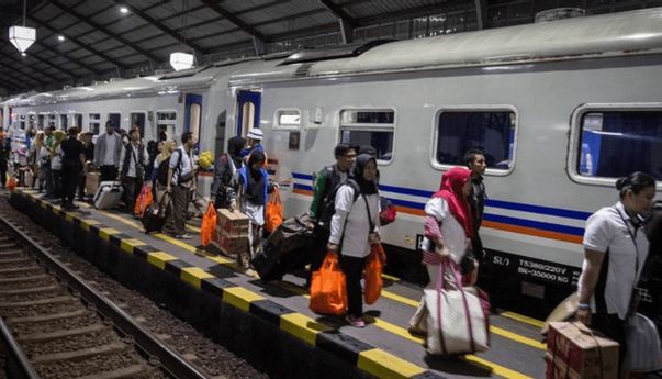 Kabar Gembira, Tiket KA Lebaran Sudah Bisa Dibeli Pekan ini Kabar Gembira, Tiket KA Lebaran Sudah Bisa Dibeli Pekan ini