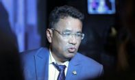 Tanggapan Hotman Paris Soal Aksi Orang Tua Ayu Ting Ting Labrak Haters: Lupakan!