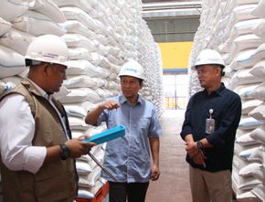 Lakukan Pengawasan Pangan, Gus Hilmy: Gudang Bulog Penuh, Distributosi Perlu Kolaborasi