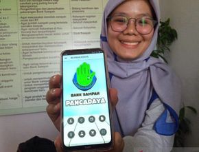 Ukhti Cantik asal Padang Ciptakan Aplikasi Bank Sampah jadi Emas