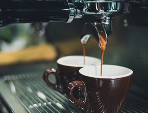 Waktu Tepat Minum Kopi agar Manfaat Kesehatan Maksimal, Pagi Hari?