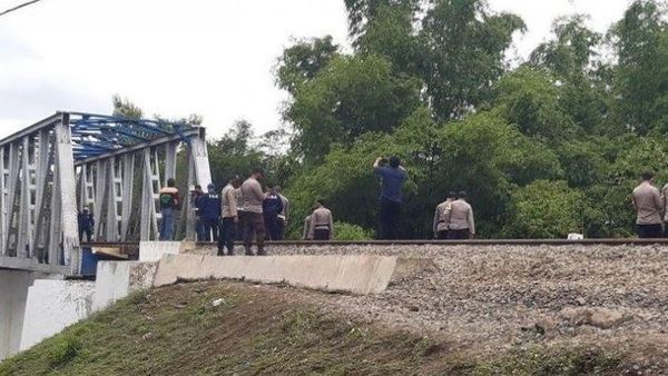 Berita Jateng: Jasad Anggota TNI Korban Kecelakaan yang Tercebur ke Sungai Cemara Ditemukan
