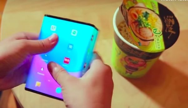 Desain Ponsel Lipat Xiaomi Bocor ke Publik