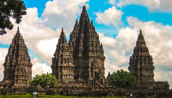 Apa Saja Perbedaan Candi Hindu dan Budha? Simak Ulasan Lengkap dan Contohnya
