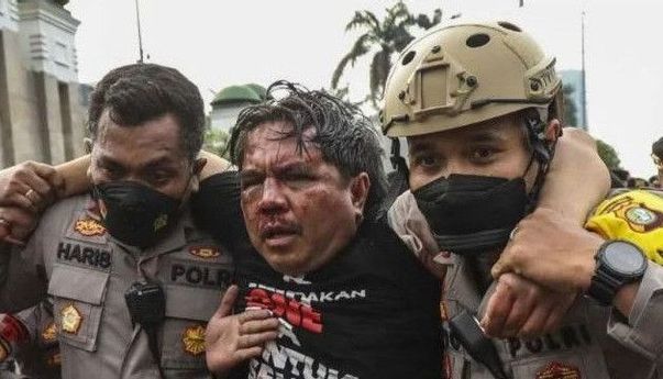 Pengeroyok Ade Armando Dihukum 8 Bulan Penjara, PSI: Tak Adil, Jaksa Harus Banding